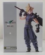 クラウド・ストライフ|スクエアエニックス