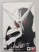 真骨彫 仮面ライダーW ファングジョーカー|バンダイ