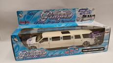 1/24スケールカー|MAISTO