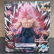 紅き仮面のサイヤ人|BANDAI