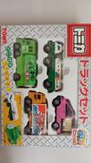 トミカ|TOMY(トミー)