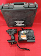 充電式インパクトドライバー|HITACHI