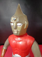 スペクトルマン風ポリ人形