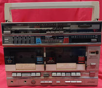 レトロ　ラジオ・カセット|VICTOR