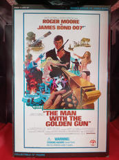 ジェームズ・ボンド(ロジャー・ムーア)|サイドショウ