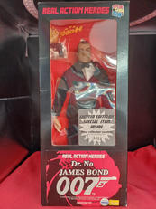 ジェームズ・ボンド|メディコムトイ