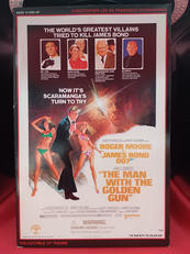 フランシスコ・スカラマンガ(クリストファー・リー)|サイドショウ