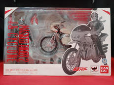 仮面ライダー旧2号&サイクロン号(改造VER.)セット|バンダイ