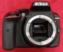 デジタル一眼レフ ボディ|NIKON