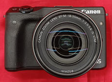 ミラーレス一眼|CANON