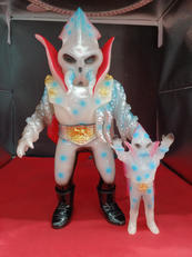 イカデビル|MEDICOMTOY
