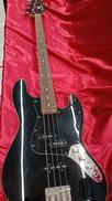 エレキベース|FENDER JAPAN