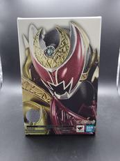 仮面ライダーキバ エンペラーフォーム|BANDAI