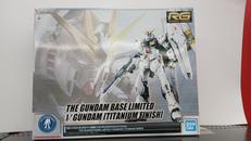 RX-93 νガンダム チタニウムフィニッシュ|BANDAI