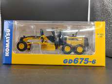 KOMATSU GD675-6 MOTOR GRADER(イ|小松製作所
