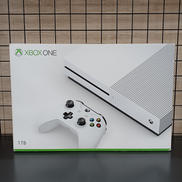 XBOX ONE　S　1TB|MICROSOFT