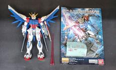 ビルドストライクガンダム|BANDAI
