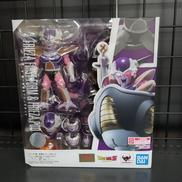 フリーザ　第一形態＆フリーザポッド|BANDAI