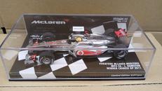 ボーダフォン マクラーレン メルセデス MP4-26 L.ハ|MINICHAMPS