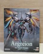 銀の騎神 アルグレオン|GOOD SMILE COMPANY