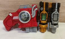 DXフルフルラビットタンクボトル&DXハザードトリガー|BANDAI