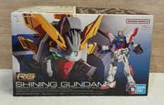 シャイニングガンダム|BANDAI