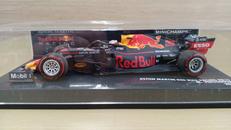ASTON MARTIN RED BULL RACING|MINICHAMPS