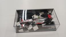 メルセデス MP4-26 J.バトン|MINICHAMPS
