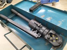 端子圧着油圧式工具|泉精器