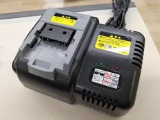 充電器|ケーヨーD2