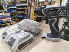 充電式インパクトドライバー|EARTHMAN