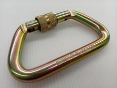 ネジ式カラビナ|OMEGA