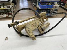 油圧式ポンプ|不明