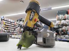 高圧ロール釘打機|HITACHI