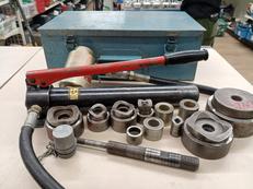 手動油圧ポンプ|泉精器製作所