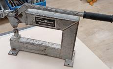 ワンタッチ瓦カッター|協和機械工業