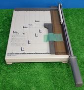 ペーパーカッター|PLUS