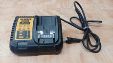 充電器|DEWALT