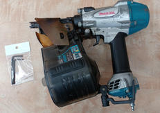 高圧エア釘打|MAKITA