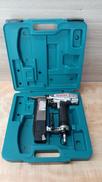 仕上げ釘打機|MAKITA