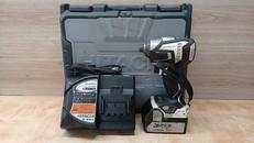 充電式インパクトドライバー|HITACHI