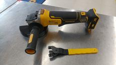 充電式ディスクグラインダー|DEWALT
