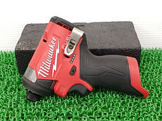 【本体のみ】MILWAUKEE 充電式インパクトドライバ|MILWAUKEE