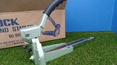 ハンドステープラー|ロック