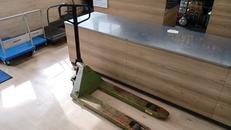 ハンドパレットトラック|不明