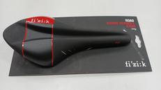 サドル|FIZIK